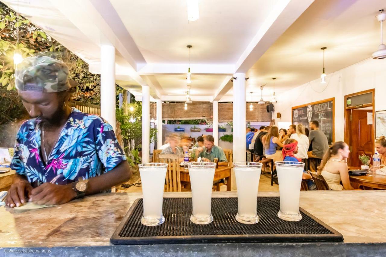 Dorian Guest House And Restaurant Weligama Eksteriør billede